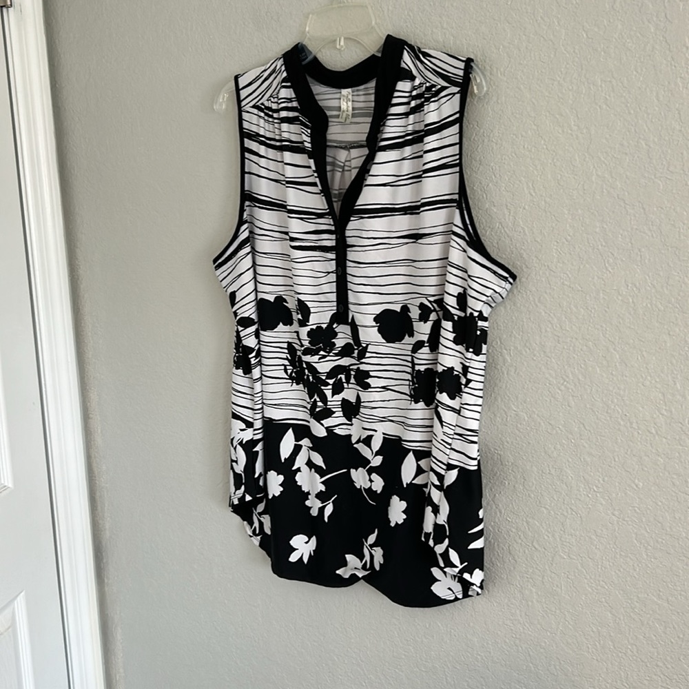 Slinky blouse - Picture 2 of 8